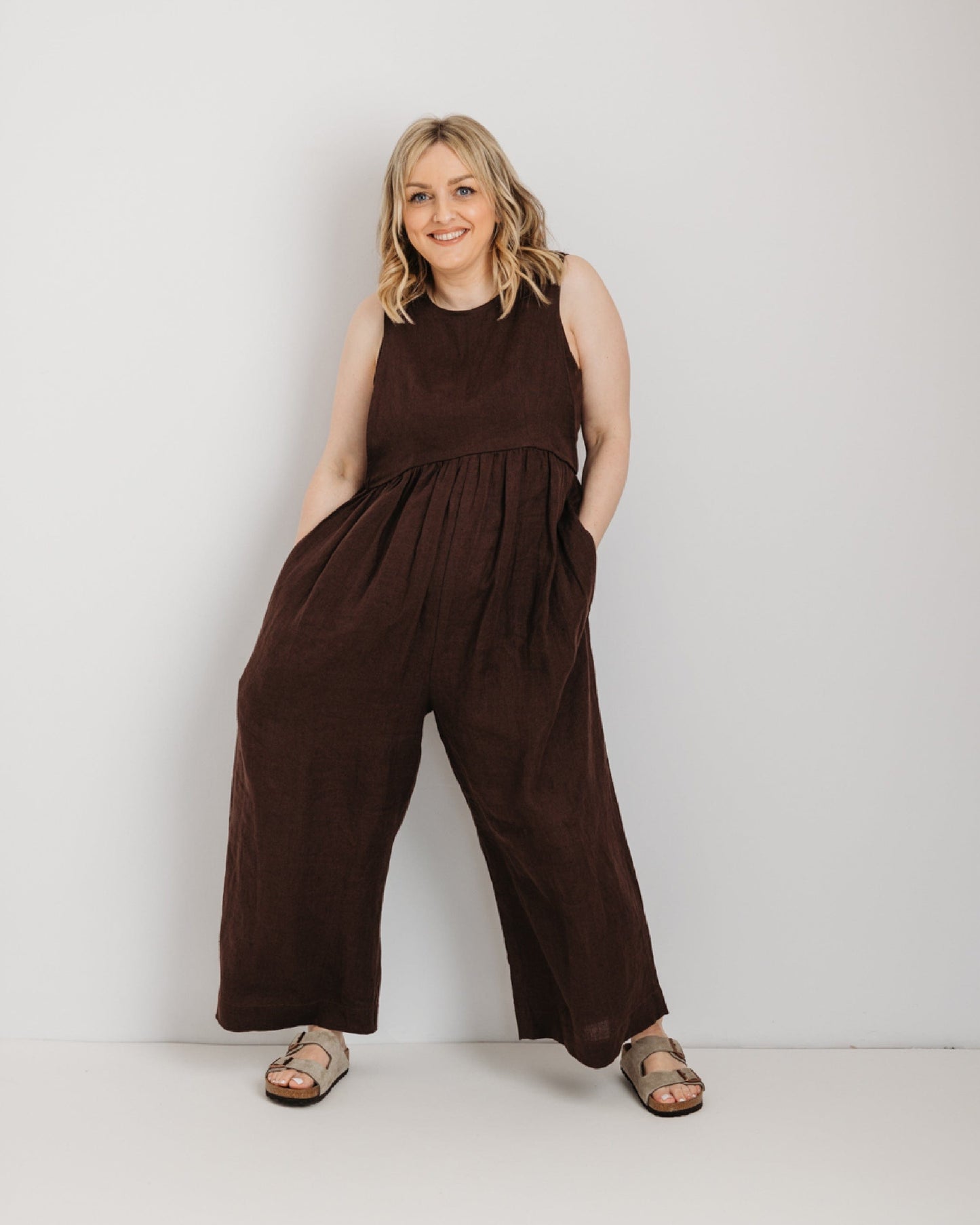 Ada Linen Jumpsuit | Chocolate Brown | Journy