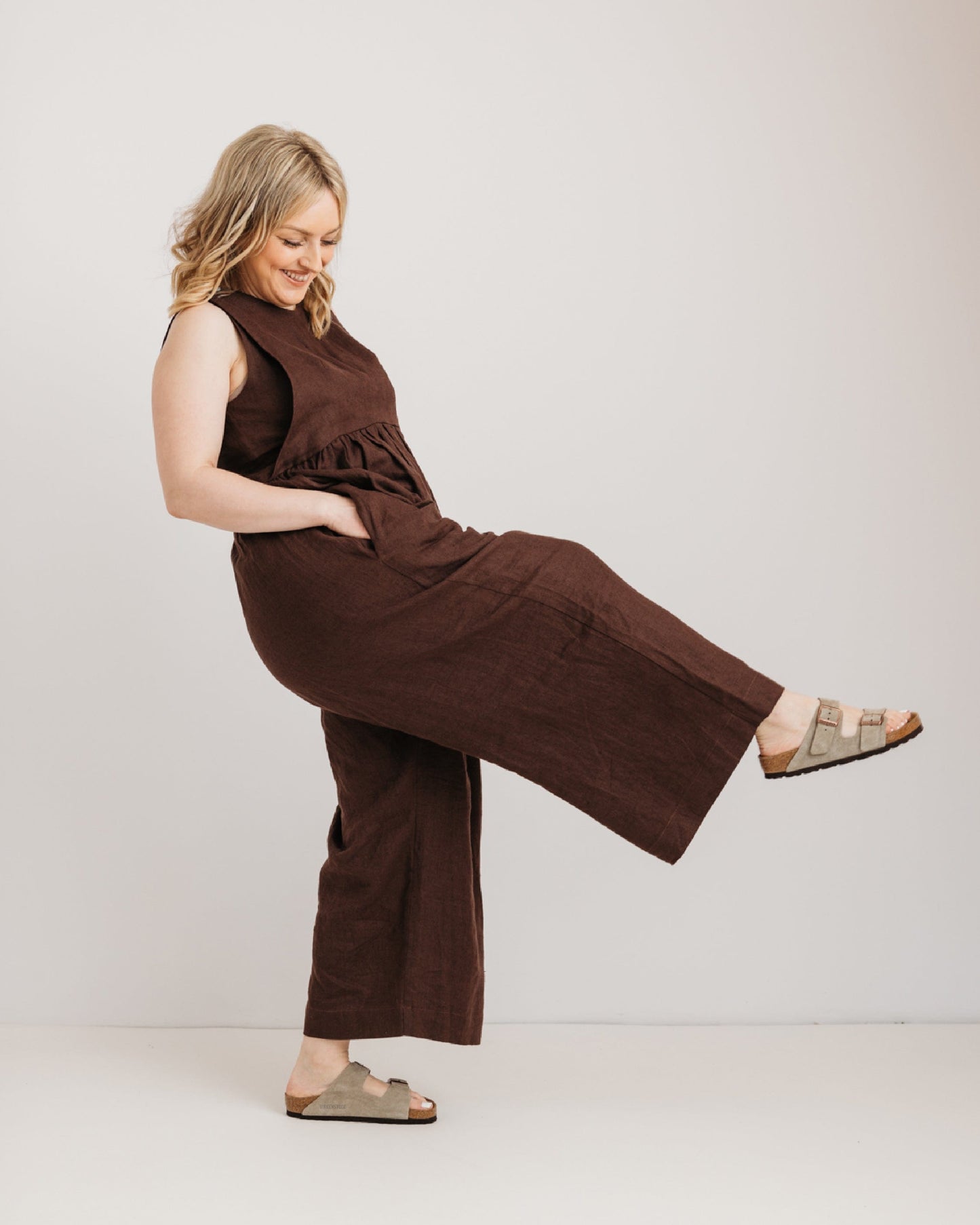 Ada Linen Jumpsuit | Chocolate Brown | Journy