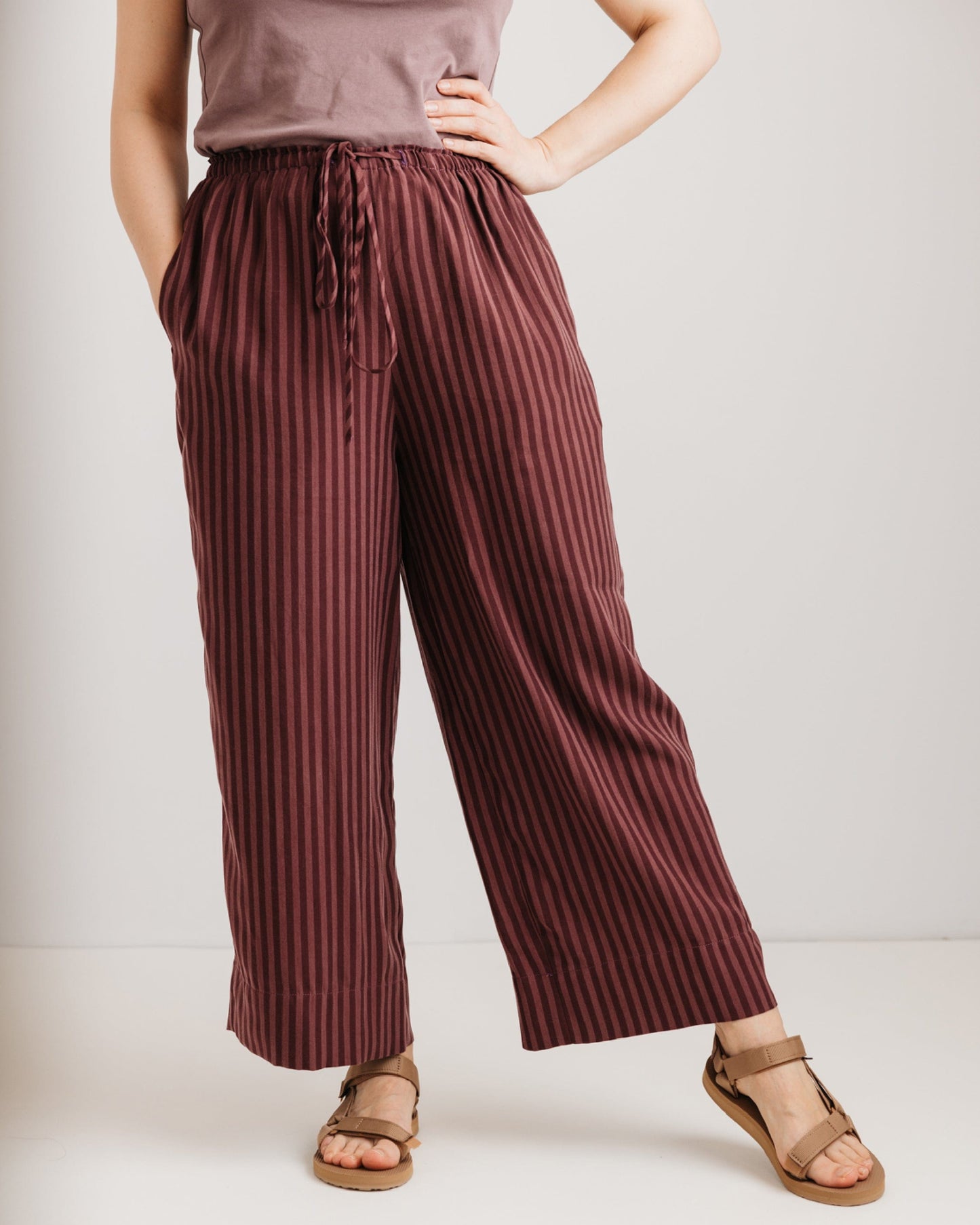 the Daisy Trouser - Burgandy Stripe