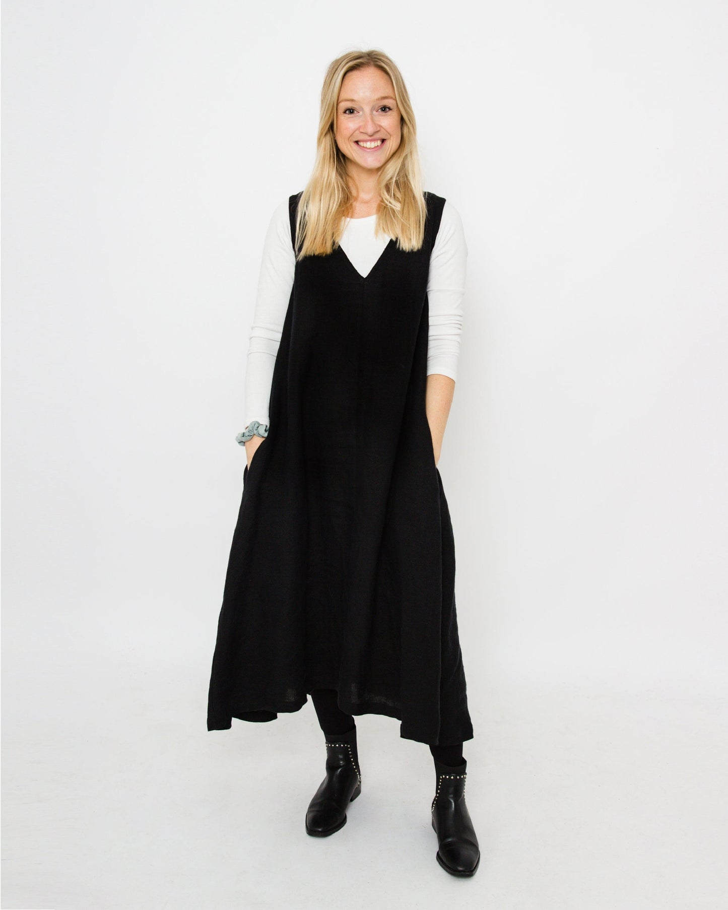 Linen Lucy Dress | Black Linen | Journy